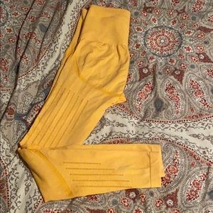 Yellow work out leggings